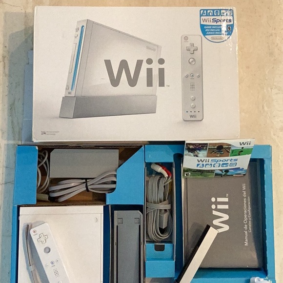 Nintendo Wii Console & Wii Sports Game Nintendo RVL-001 System Complete Box - Picture 15 of 16
